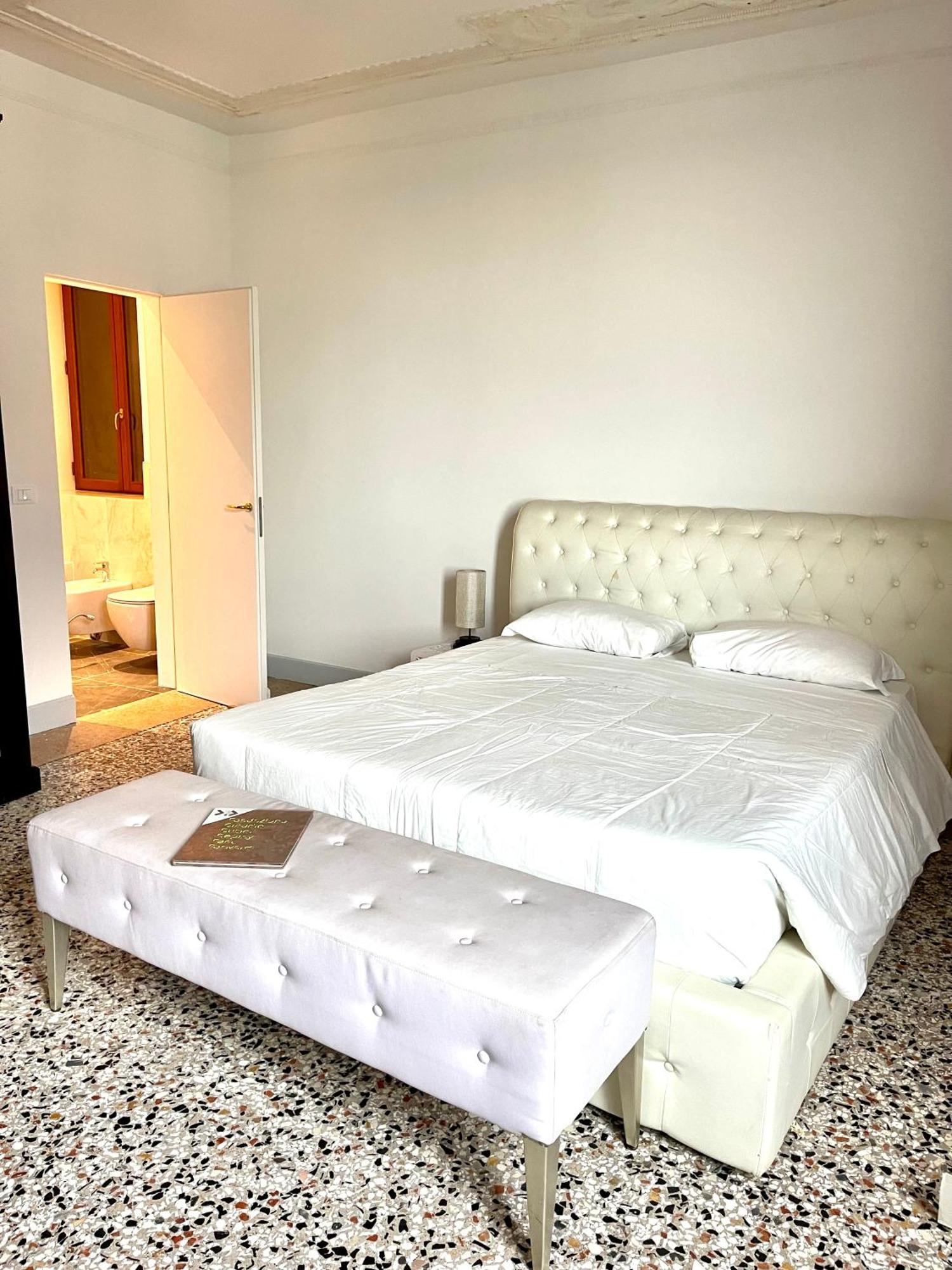 The B Collection - San Marco Riva Schiavoni Apartamento Veneza Exterior foto
